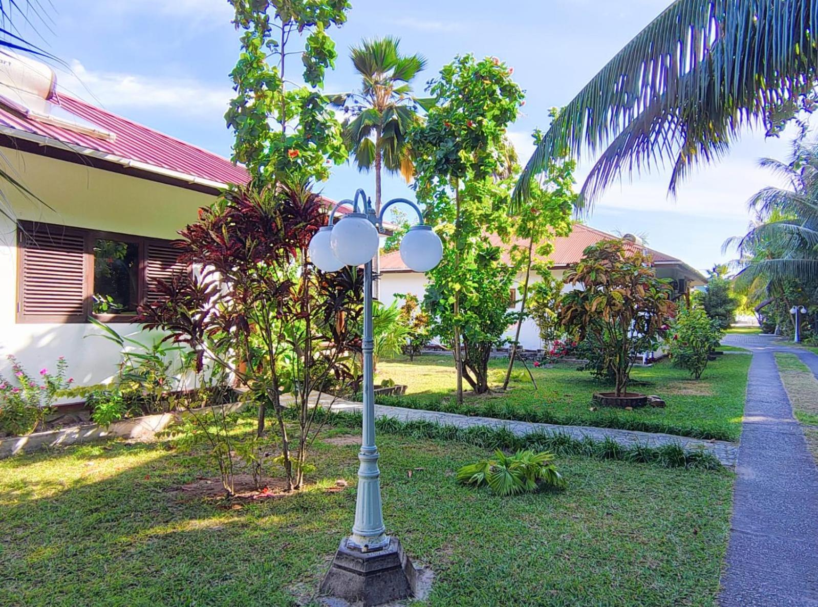 The Islander Hotel Grand Anse  Ngoại thất bức ảnh