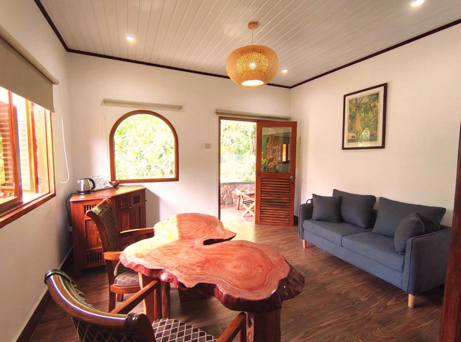 The Islander Hotel Grand Anse  Ngoại thất bức ảnh